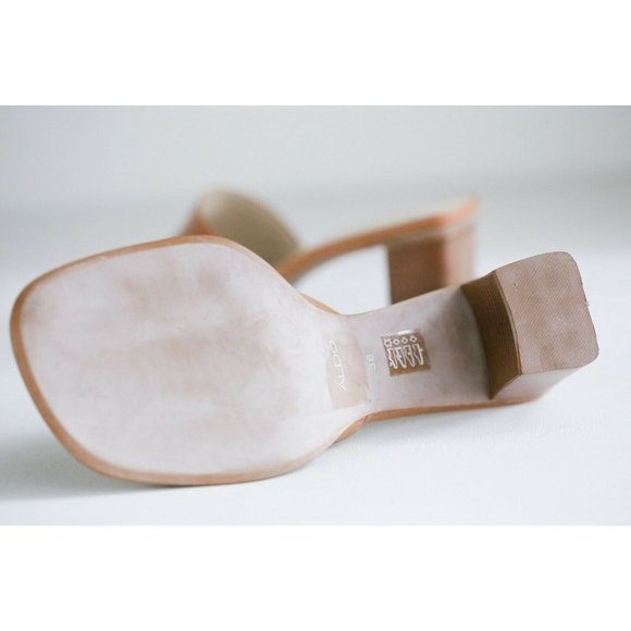 Brand NEW ALDO Vintage 90s Nude Camel Leather Square Open Toe Slides 7.5 - Picture 7 of 9